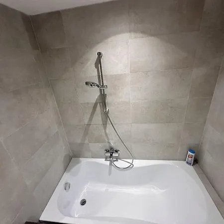 Milo Lux - Waterfront -